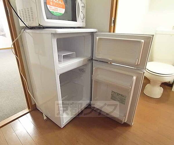 画像20:備え付きの冷蔵庫です。