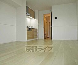 近鉄京都線 寺田駅 徒歩11分の賃貸アパート 2階1LDKのリビング/ダイニング