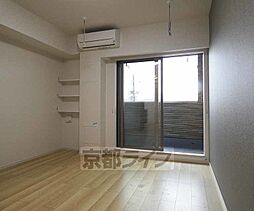 ヴァロ伏見稲荷 303 3階1Kのリビング/ダイニング