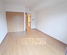 プレジール山科 208 2階1Kのリビング/ダイニング