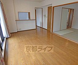 パルコート桃山北・大和坂　弐番館 206 2階3LDKのリビング/ダイニング