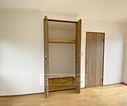 6．5帖洋室のクローゼットです。