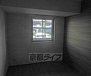 リビング隣の洋室ですね～