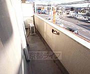 広々とした日当たりが良いベランダです。