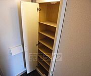 シューズボックスもございます。