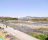 鴨川まで80m 賀茂大橋近くの鴨川。オススメの散歩エリアでえす。