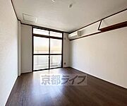 落ち着いた雰囲気のお部屋です