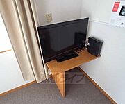 備え付きのテレビです。