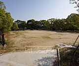 伏見公園まで50m お子様も自由に走れる公園です