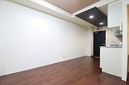 Y・M・RESIDENCE 102 1階ワンルームのリビング/ダイニング