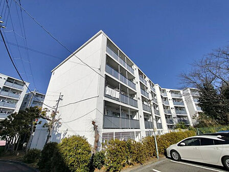 横浜ハイタウン5号棟外観