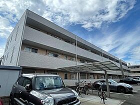 大阪府高槻市藤の里町（賃貸マンション1LDK・3階・48.75㎡） その1