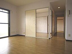 JR東海道・山陽本線 茨木駅 バス14分 耳原下車 徒歩7分の賃貸マンション 3階3SLDKのリビング/ダイニング