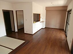 JR東海道・山陽本線 高槻駅 バス31分 大阪薬科大学下車 徒歩3分の賃貸マンション 2階3LDKのリビング/ダイニング