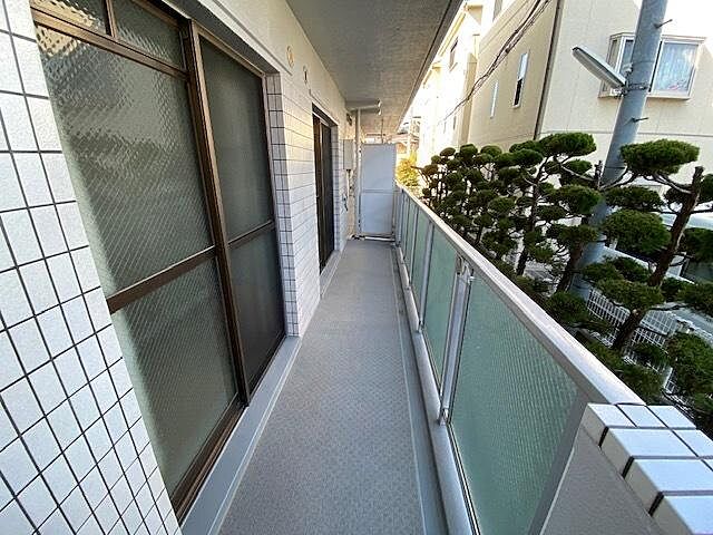 バルコニー