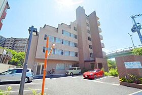 大阪府豊中市新千里南町３丁目1番30号（賃貸マンション1K・5階・50.00㎡） その1