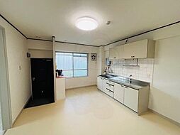 ネオライフマンション高槻 1階3LDKのリビング/ダイニング