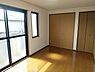 リビング/ダイニング：明るいお部屋です。