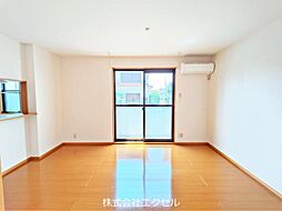 JR八高線 箱根ケ崎駅 徒歩3分の賃貸アパート 2階1LDKのリビング/ダイニング