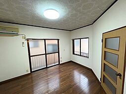 JR南武線 西国立駅 徒歩2分の賃貸アパート 2階1Kのリビング/ダイニング