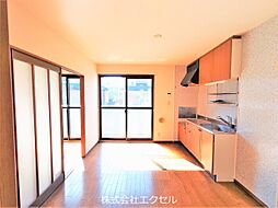 JR青梅線 小作駅 徒歩18分の賃貸アパート 1階2DKのリビング/ダイニング