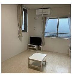 JR青梅線 福生駅 バス15分 瀬戸岡御堂橋下車 徒歩7分の賃貸マンション 1階1Kのリビング/ダイニング