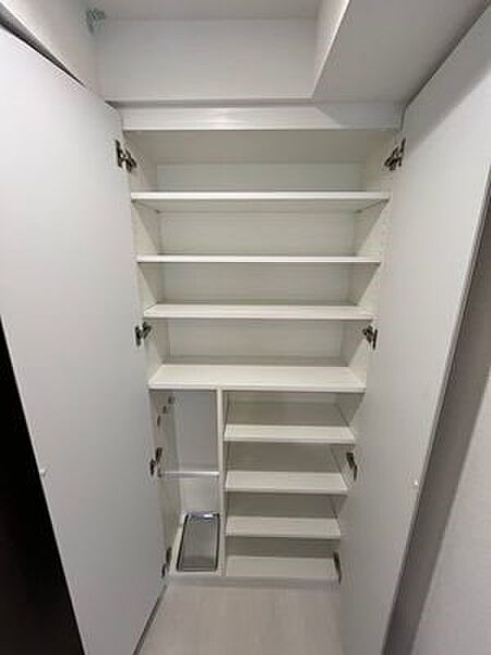 収納