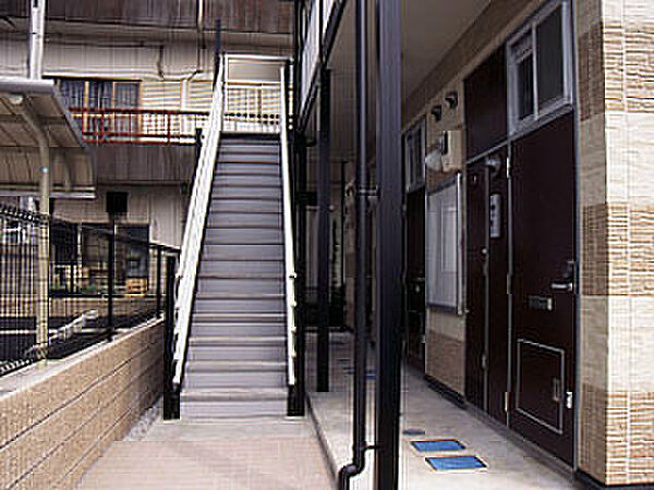 建物エントランス