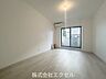 リビング/ダイニング：白を基調とした明るいお部屋♪