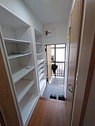 玄関収納棚