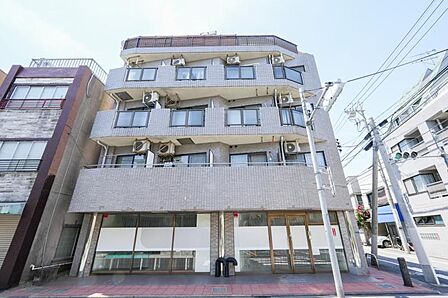 場所によって暖かい日差しの入り方・見え方も違うお住まい。実際の日当たりや現地の雰囲気もご確認ください。
