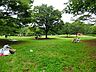 周辺：都立祖師谷公園？　770m