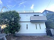 この場所だからこそ叶えられる開放感、「陽光を取り入れた住宅」です。是非現地でご体感下さいませ。