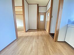 居間