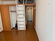 2階は絨毯仕様です。