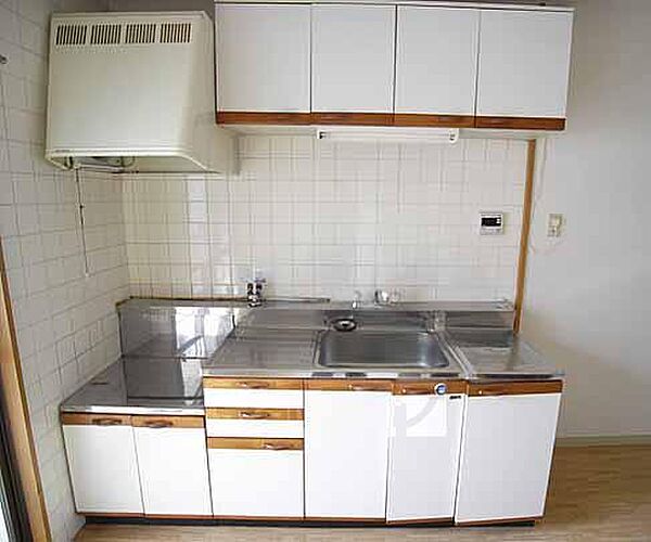 画像6:調理スペースが広いキッチンです。