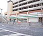 周辺：ファミリーマート長岡京駅前店まで420m ＪＲ長岡京の駅前です。