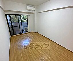 阪急京都本線 桂駅 徒歩32分の賃貸マンション 1階1Kのリビング/ダイニング