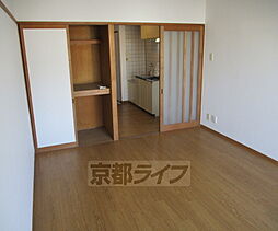 居間