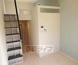 京都地下鉄東西線 石田駅 徒歩10分の賃貸アパート 2階1Kのリビング/ダイニング