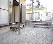 奥には庭もあります・