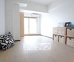 近鉄京都線 向島駅 徒歩5分の賃貸マンション 1階1Kのリビング/ダイニング