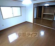 フローリングでとても綺麗です。