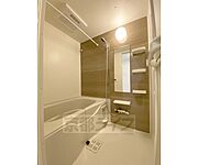 浴室乾燥機能付きで雨の季節も安心です。