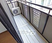 広いバルコニです。