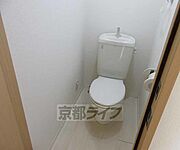清潔感のあるトイレです