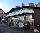 ファミリーマート千本三条店まで179m 千本三条の三条商店街の入り口のそばです。