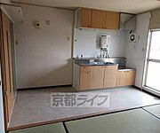 木目がオシャレなキッチンです
