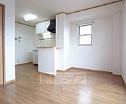広々とした部屋です。