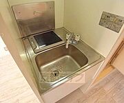 コンパクトなキッチンです。